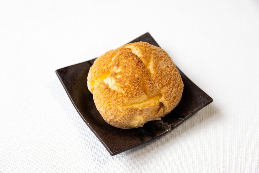 高たんぱく・低糖質なコンビニのパン紹介